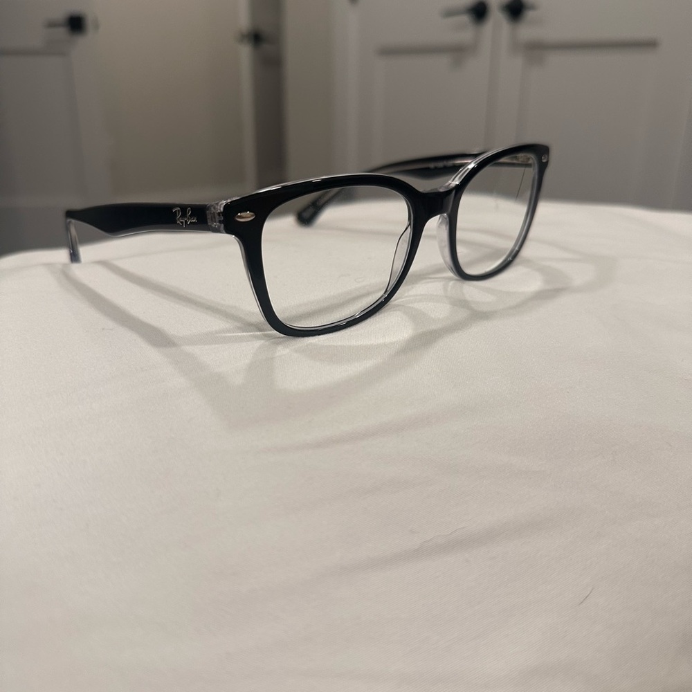 Ray Ban glasses. New without tag. Never worn with case